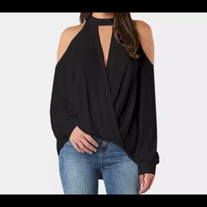 Black Off the Shoulder Cold Shoulder Halter Top M